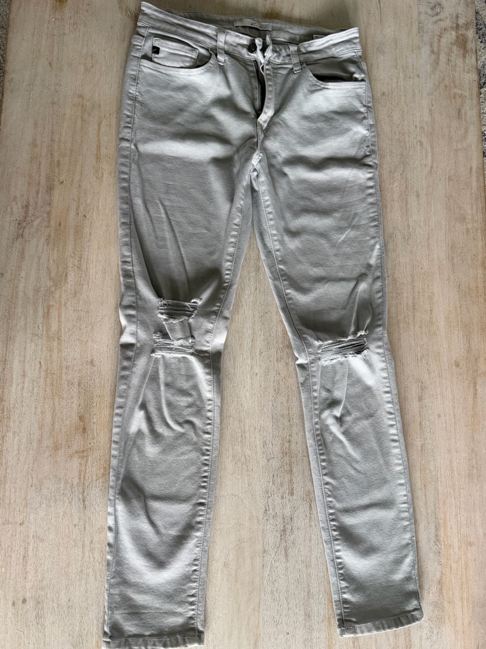 KanCan Light Gray Distressed Skinny Jeans